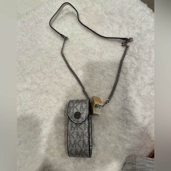 NWT Michael Kors Lipstick Logo Case Holder - Silver with silver chain - Picture 5 of 5